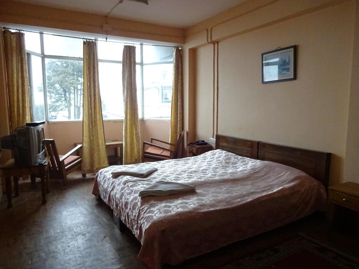 Old - Main Bellevue Heritage Hotel Darjeeling  Exteriör bild
